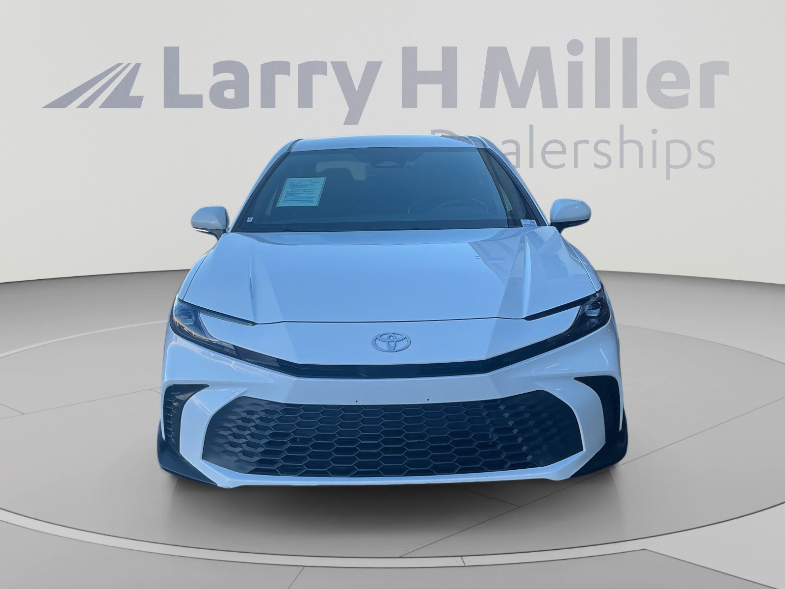 Certified 2025 Toyota Camry SE FWD image 8