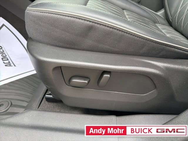 Used 2023 Buick Envision Avenir image 28