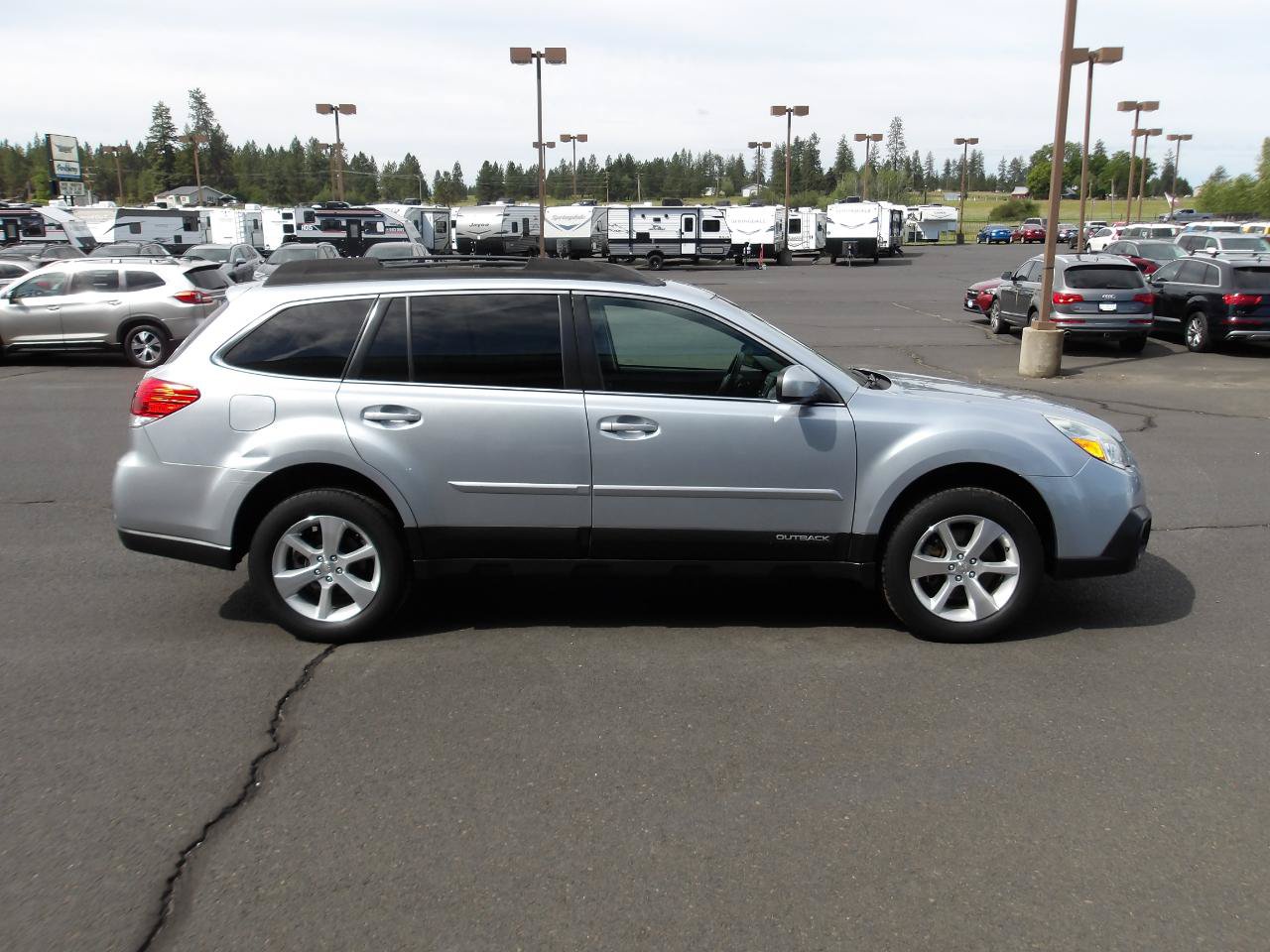 Used 2014 Subaru Outback 3.6R Limited w/ Moonroof Package AWD/4WD image 6