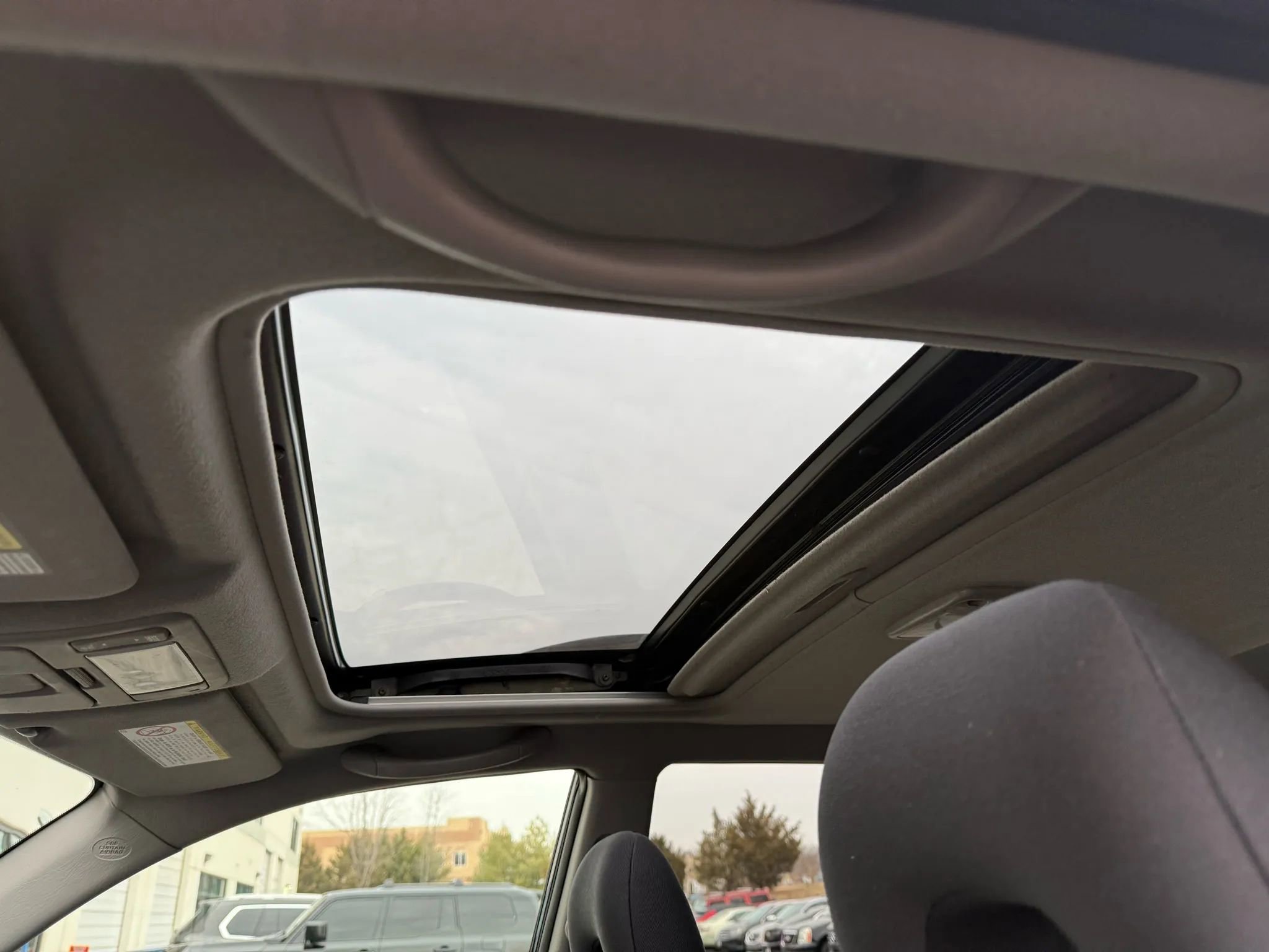 Used 2004 Toyota RAV4 Sport Utility 4D image 25