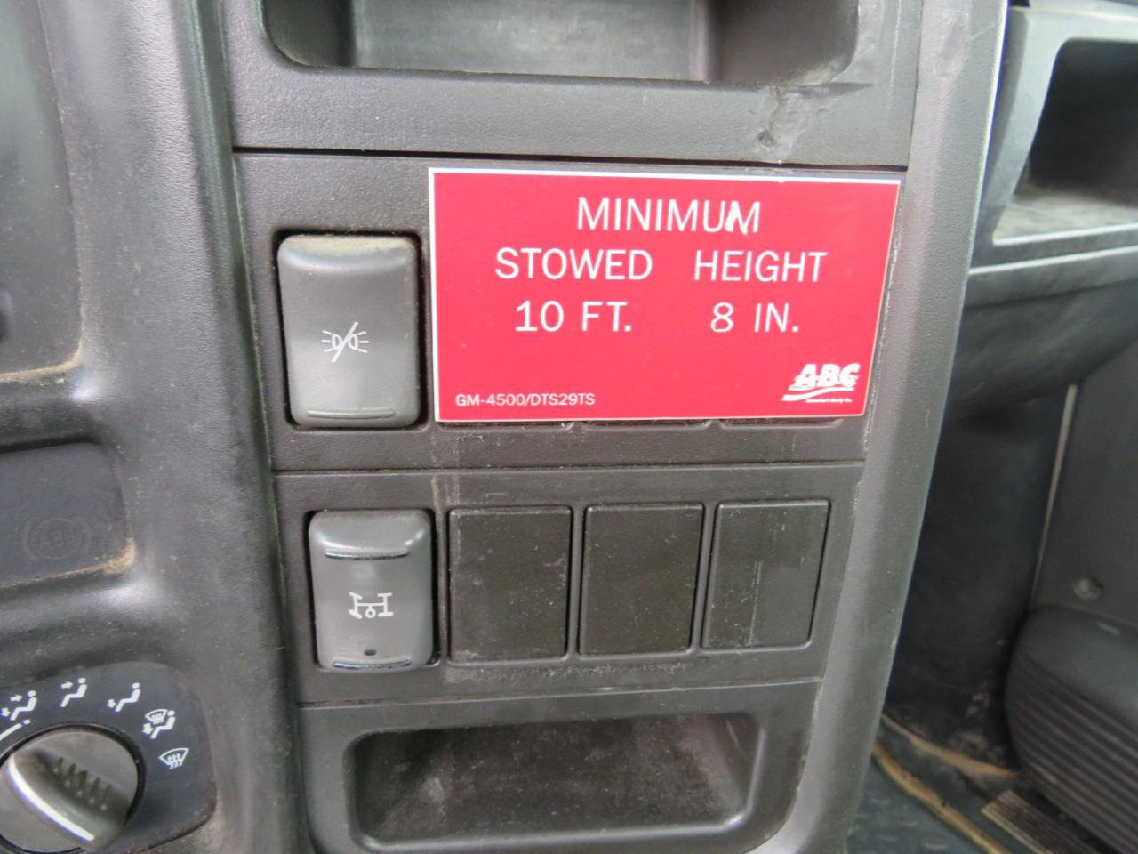 Used 2005 Chevrolet Kodiak C4500 2WD Regular Cab image 19