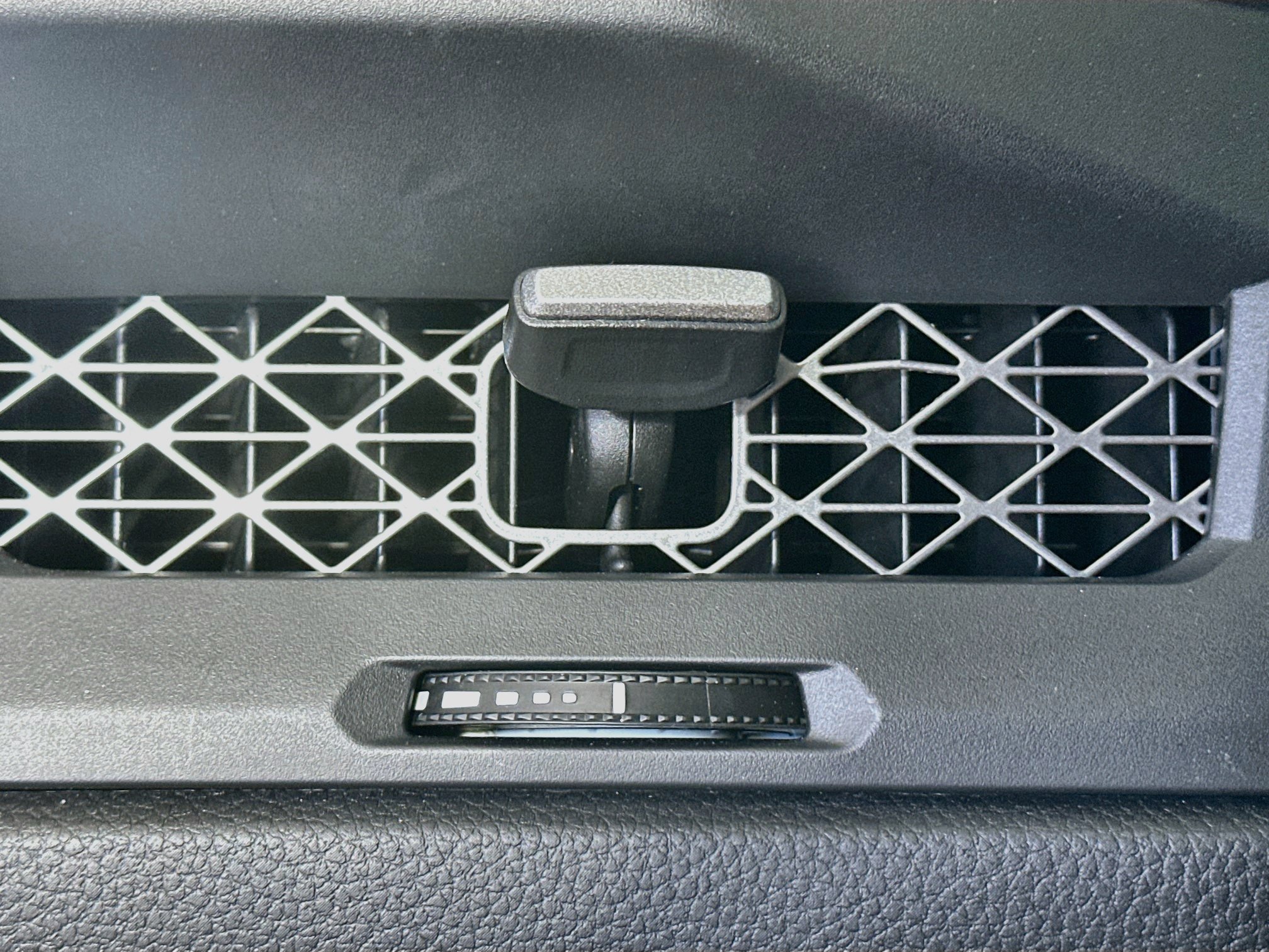 Used 2025 Honda Accord SE image 17