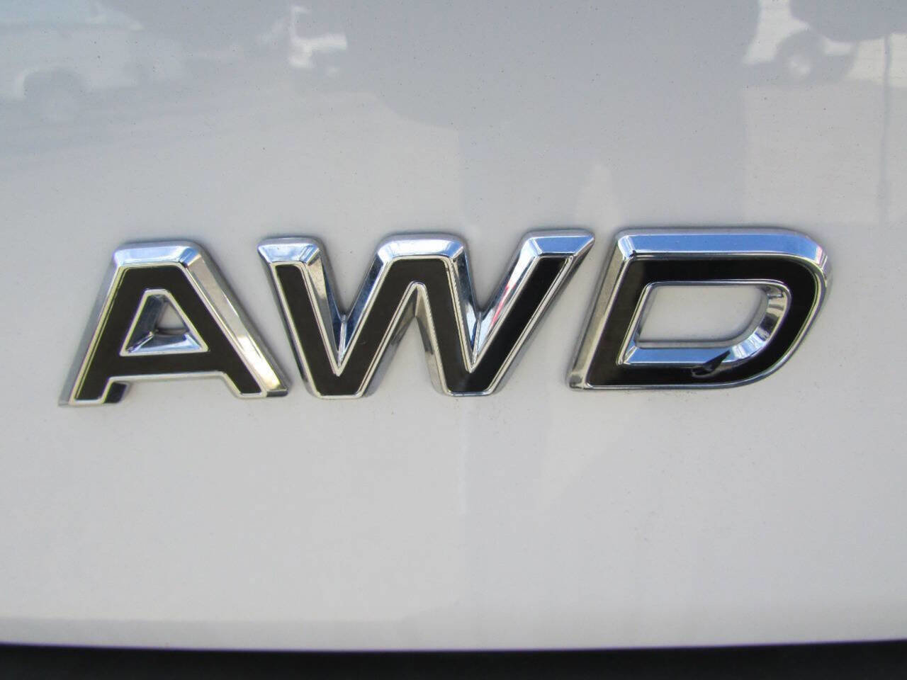 Used 2024 Ford Transit 250 148 Medium Roof Extended AWD w/ Load Area Protection Package image 10