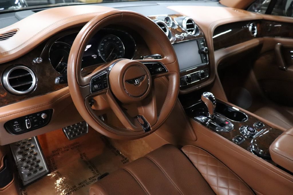 Used 2017 Bentley Bentayga image 10