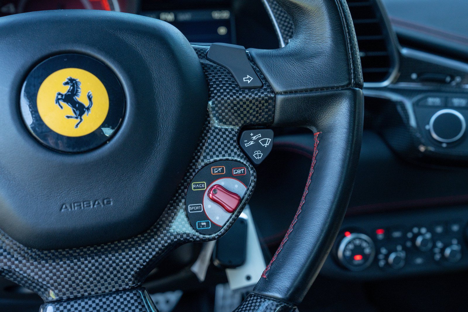 Used 2010 Ferrari 458 Italia Coupe RWD image 36
