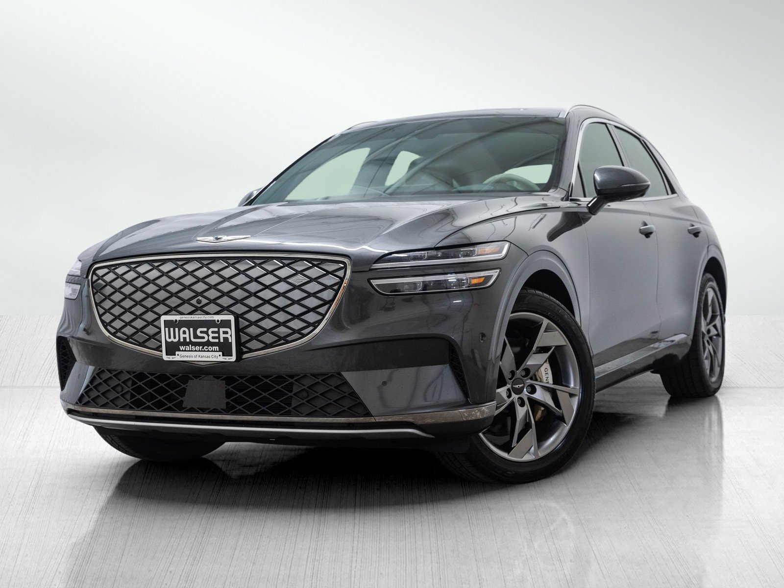 Used 2025 Genesis Electrified GV70 w/ Prestige Package