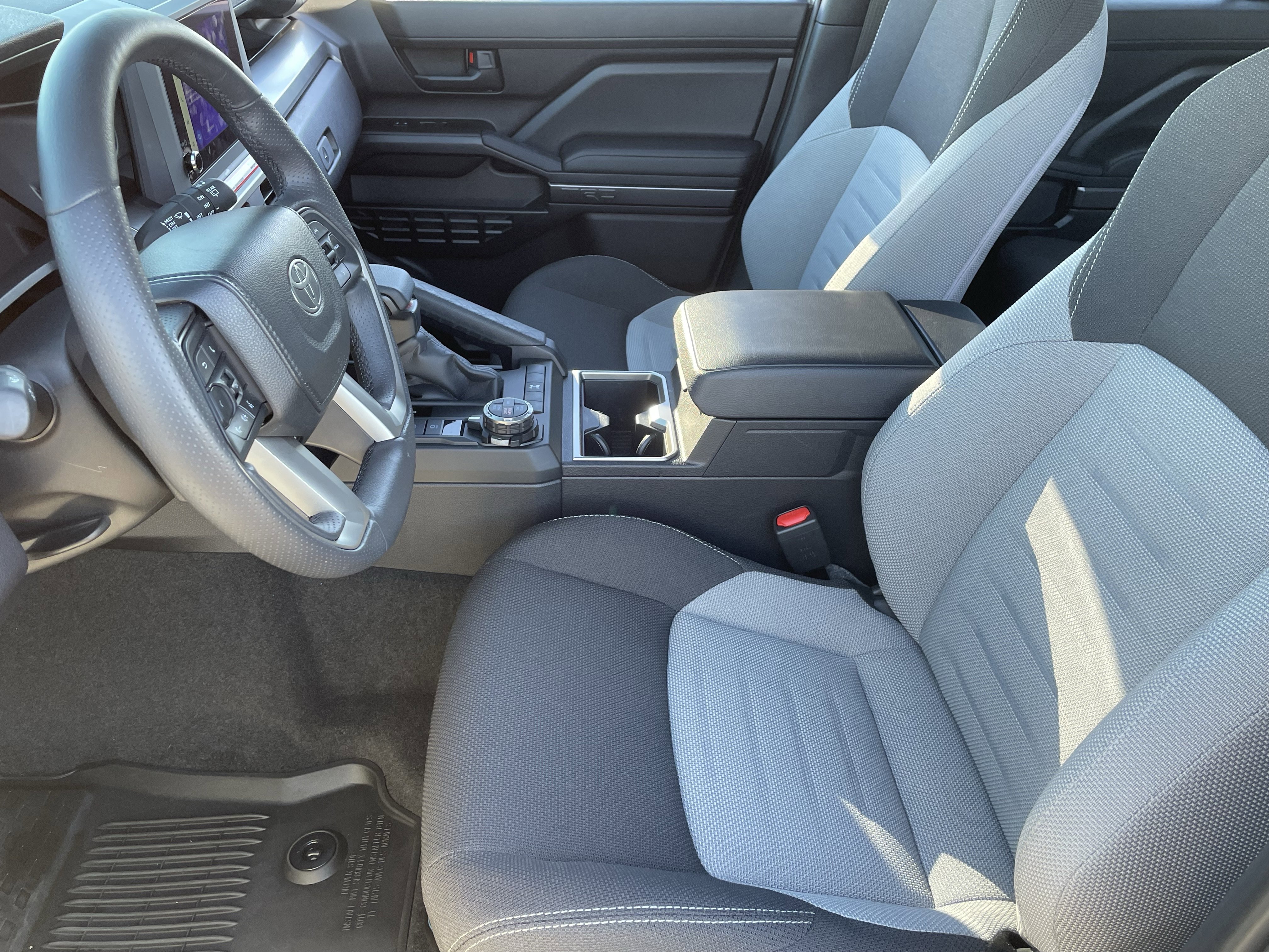 Used 2025 Toyota 4Runner TRD Off-Road image 18