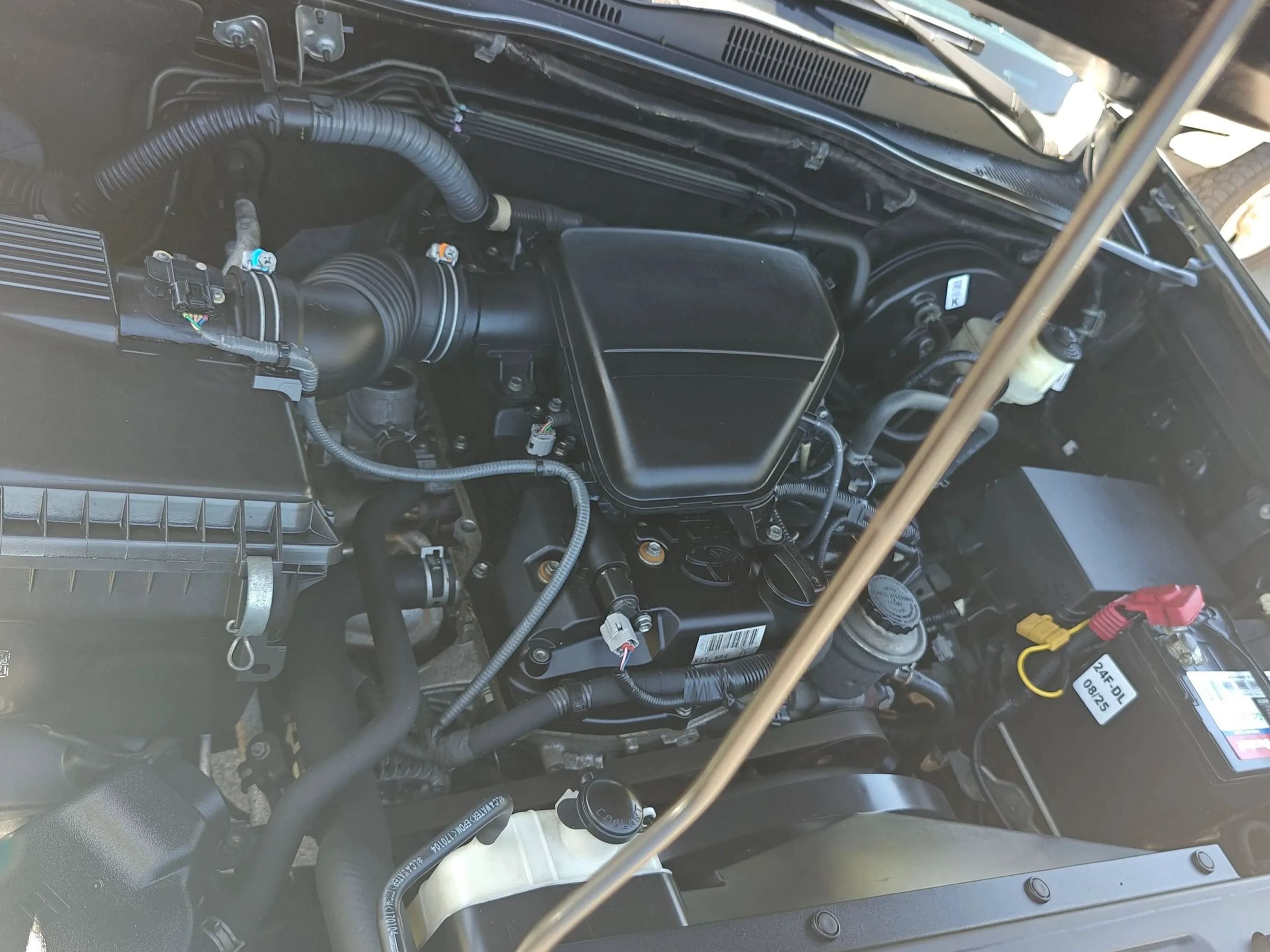 Used 2017 Toyota Tacoma SR RWD image 24