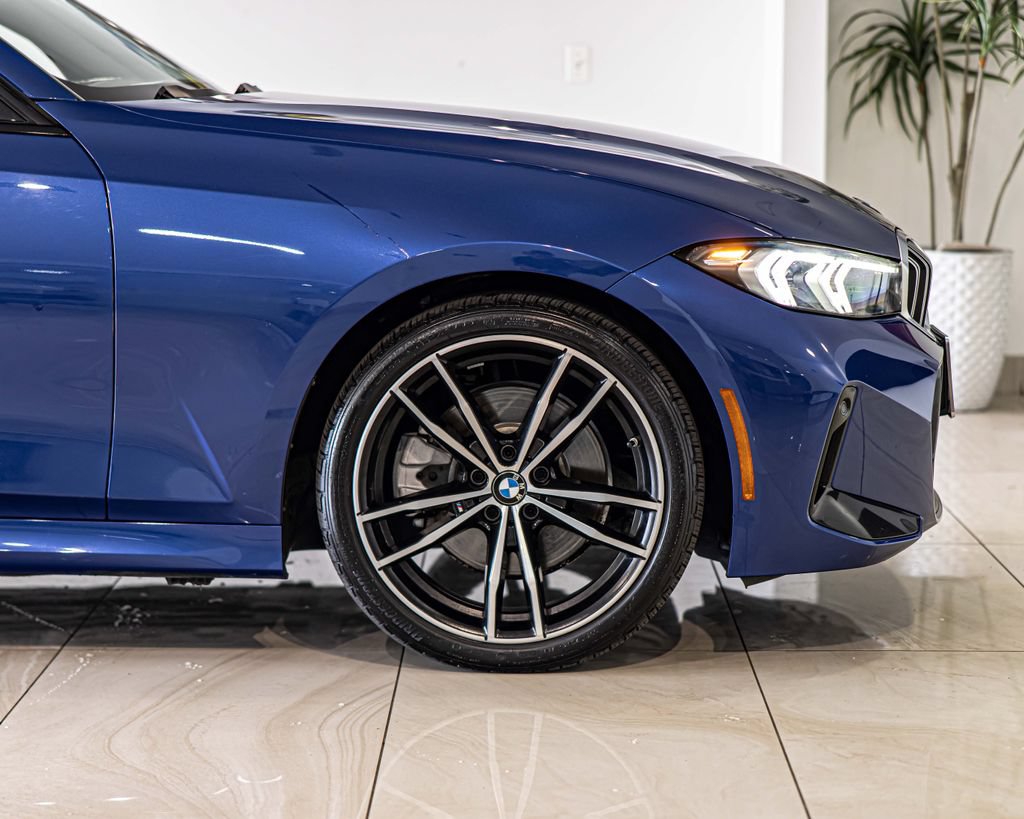 Used 2023 BMW 330i xDrive Sedan w/ M Sport Package AWD/4WD image 10