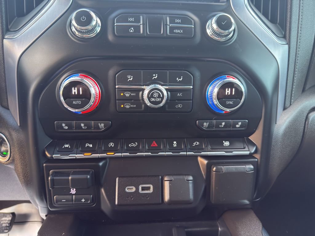 Used 2020 GMC Sierra 1500 SLT w/ SLT Premium Plus Package image 17