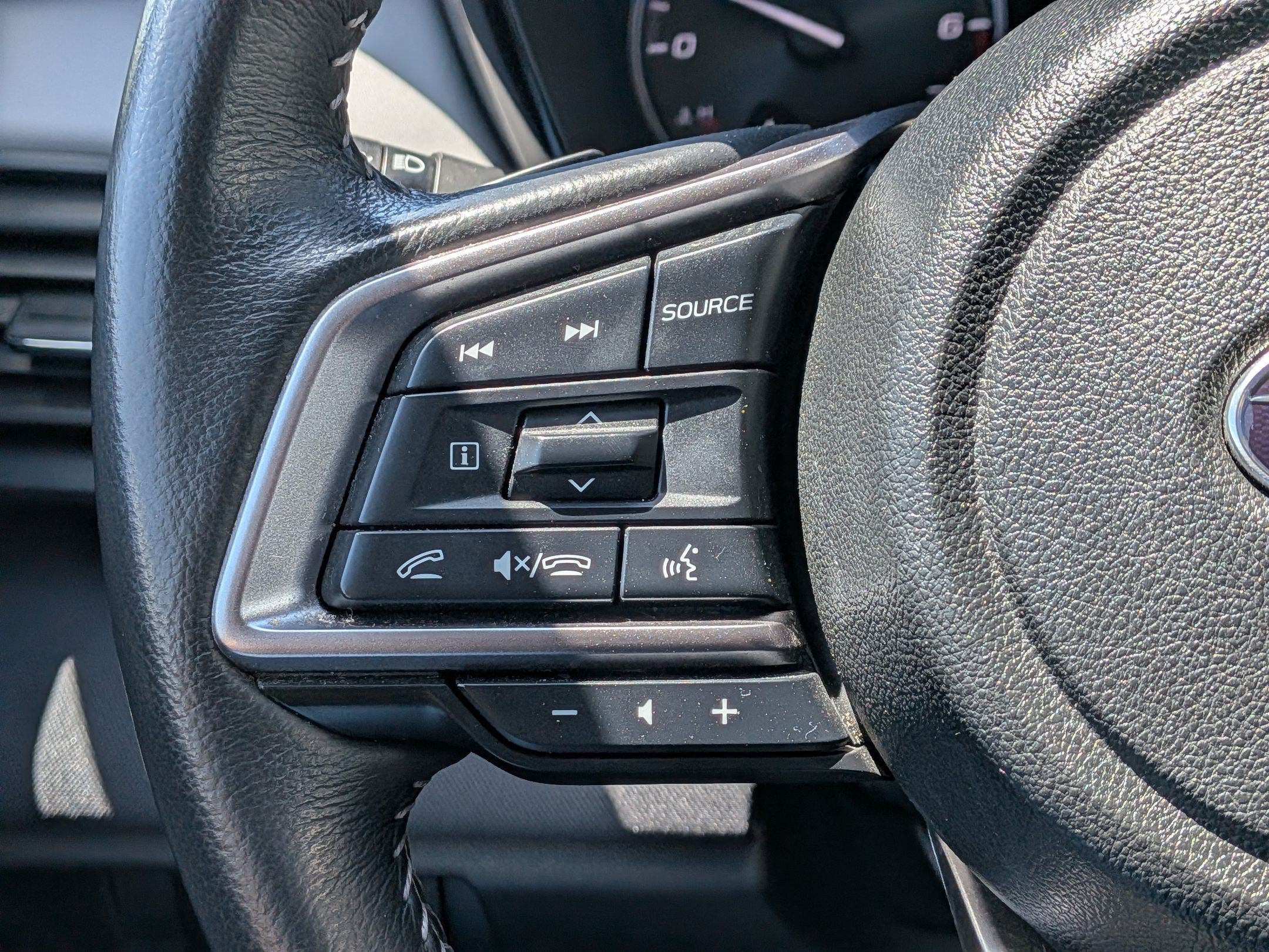 Used 2024 Subaru Outback Premium AWD/4WD image 17