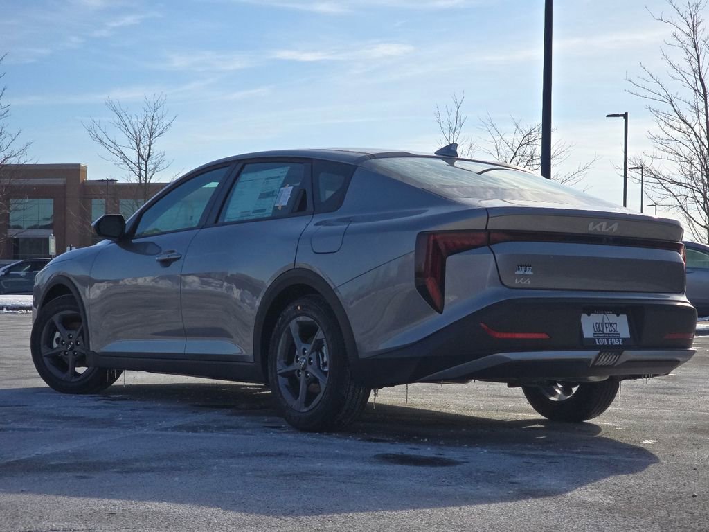 New 2025 Kia K4 LXS image 12