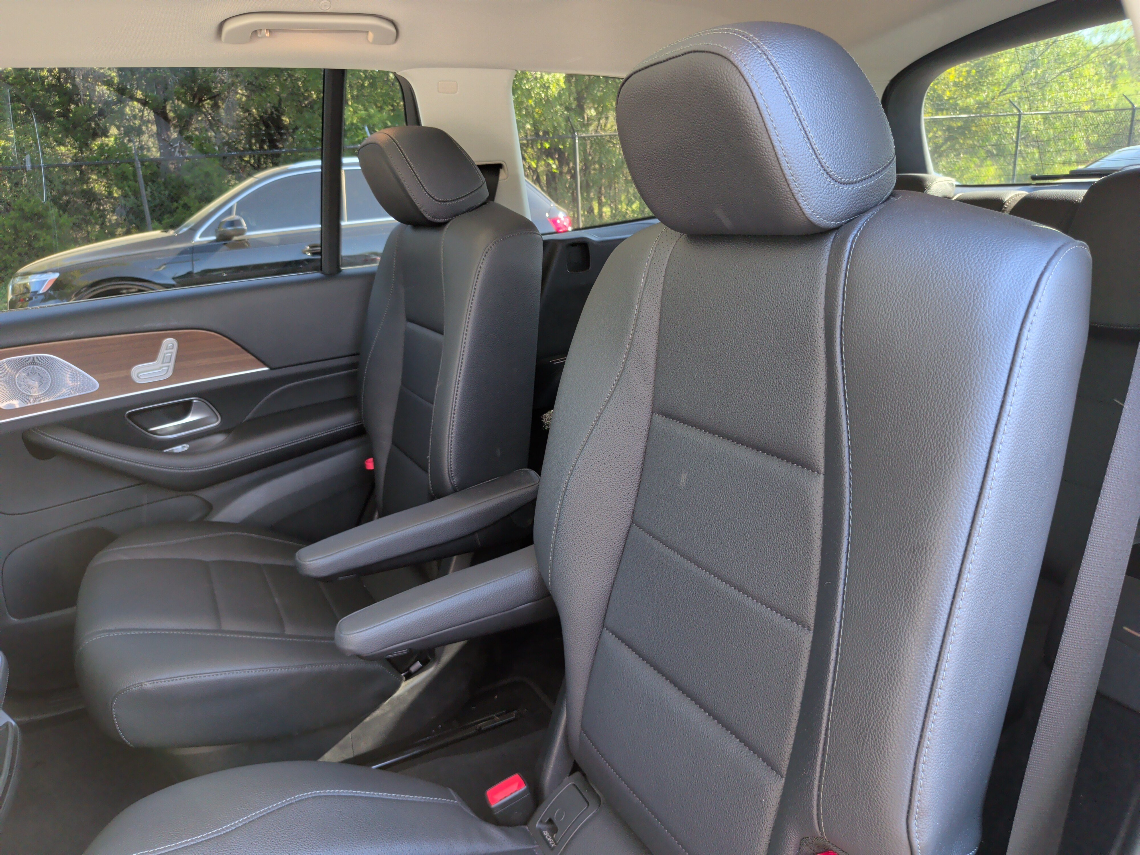 Used 2020 Mercedes-Benz GLS 450 4MATIC image 36