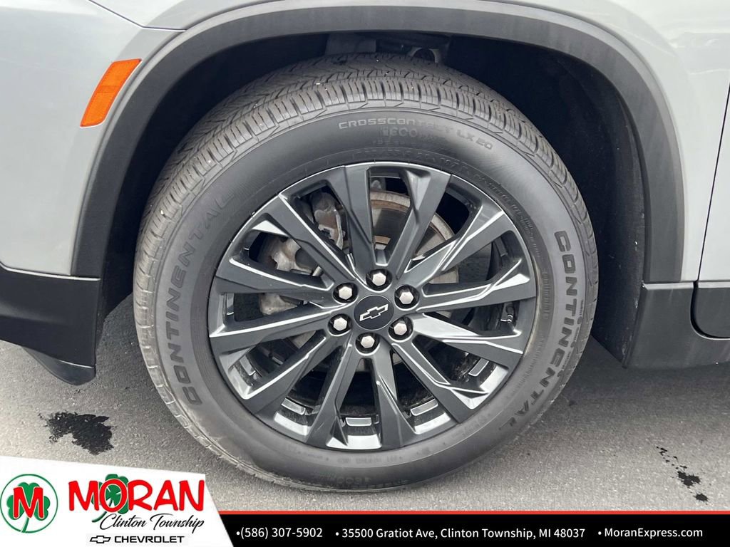 Certified 2023 Chevrolet Traverse RS w/ LPO, Floor Liner Package FWD image 9