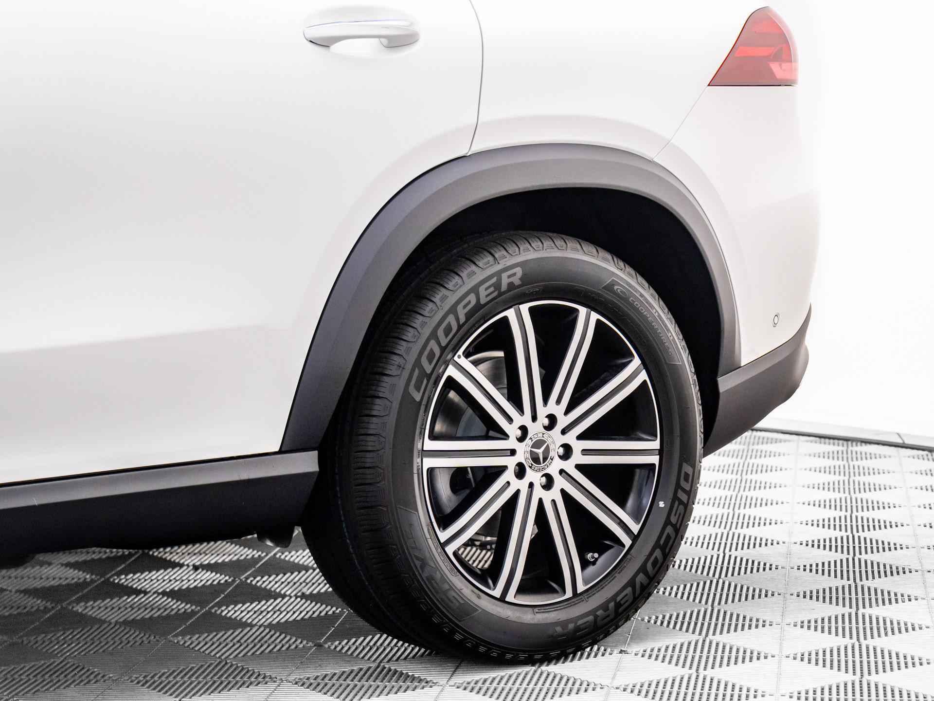 New 2026 Mercedes-Benz GLE 350 4MATIC image 34