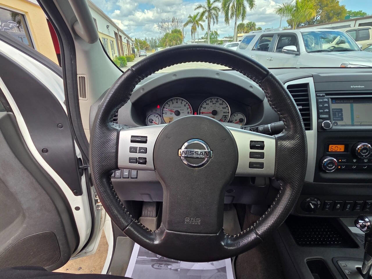 Used 2015 Nissan Frontier PRO-4X w/ Pro-4x Luxury Package image 15