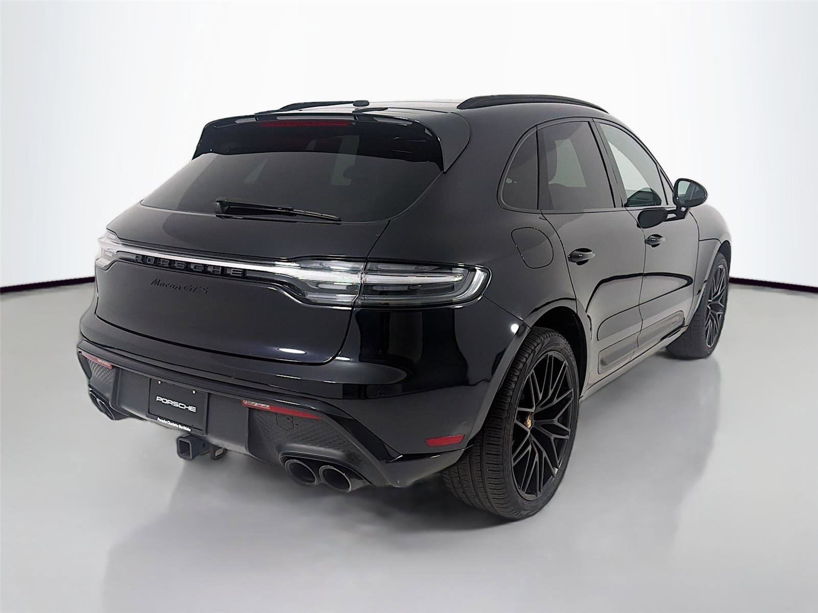 Certified 2023 Porsche Macan GTS AWD/4WD image 28