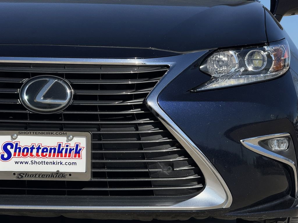 Used 2018 Lexus ES 350 w/ Premier Package image 8