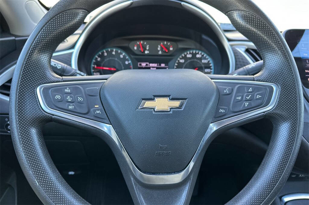 Used 2023 Chevrolet Malibu LT image 22