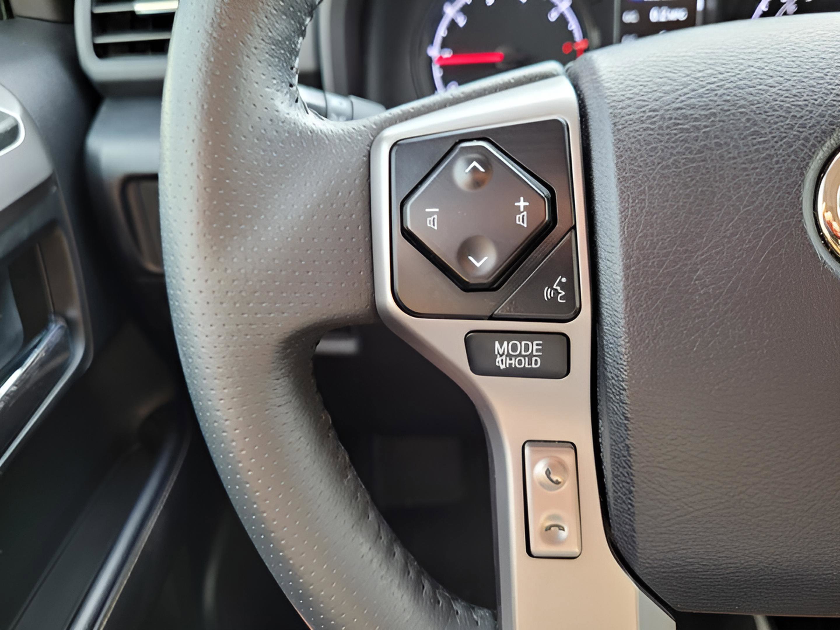 Certified 2022 Toyota 4Runner SR5 Premium image 32