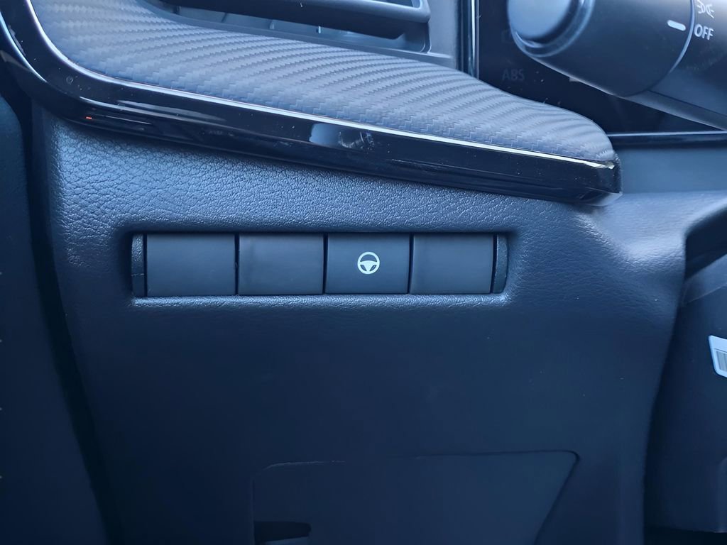 New 2026 Nissan Kicks SR w/ Cold Weather Package image 22