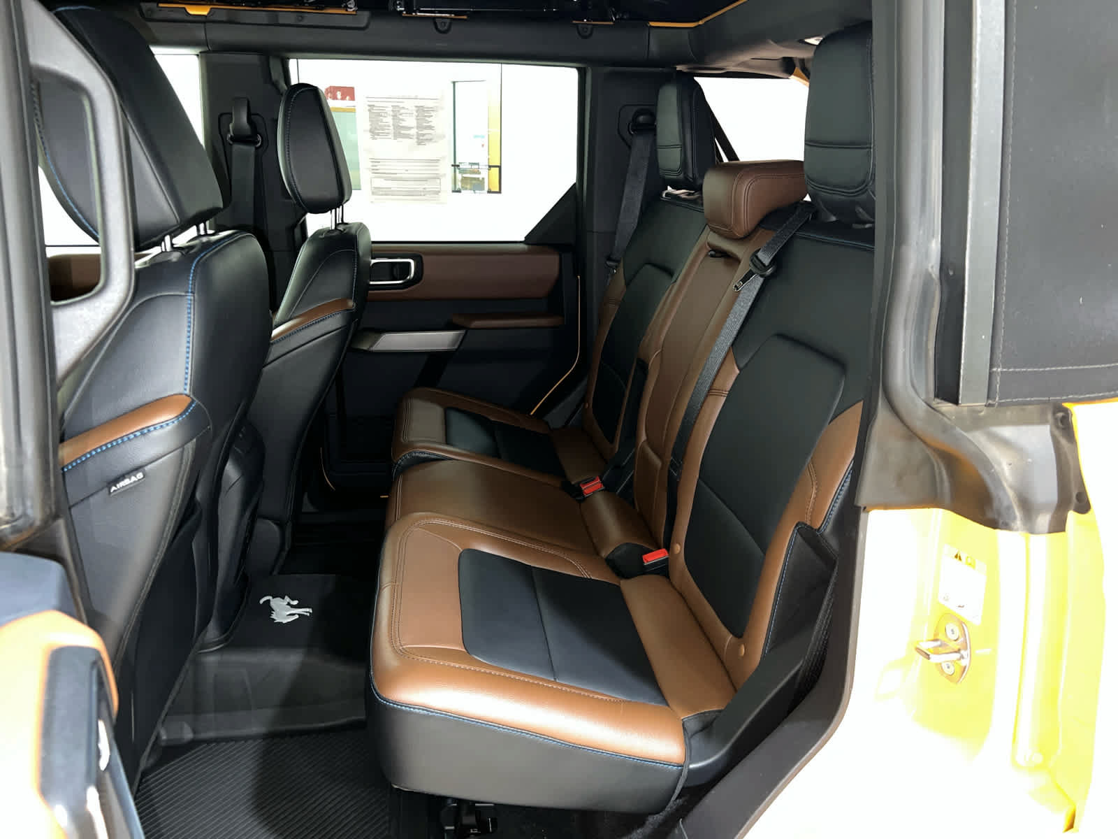 Used 2022 Ford Bronco Outer Banks AWD/4WD image 15