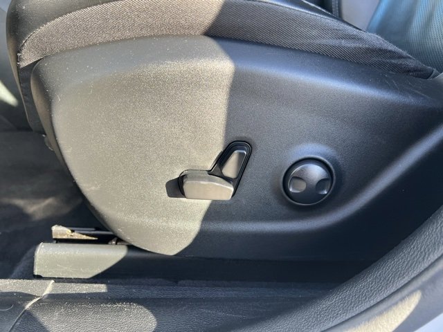 Used 2023 Jeep Cherokee Altitude Lux image 10