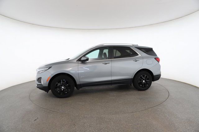 Used 2023 Chevrolet Equinox LT w/ Driver Convenience Package image 5