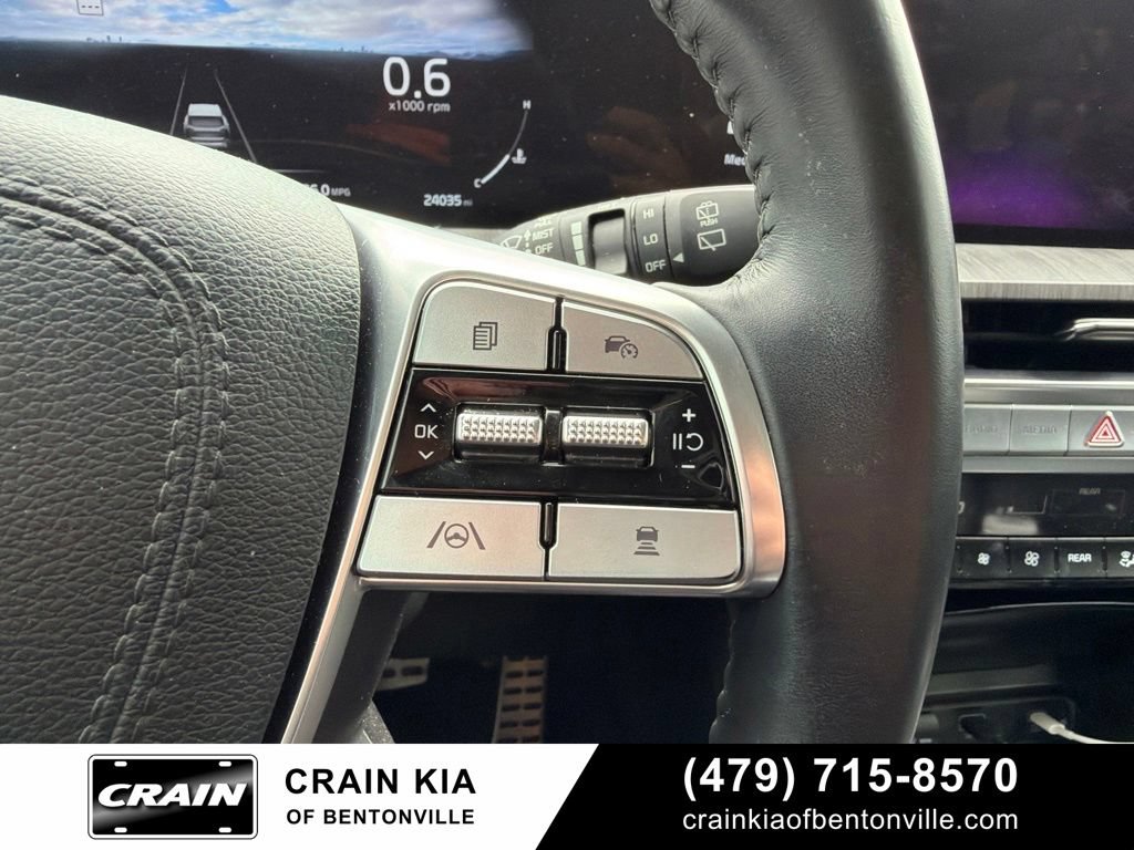 Used 2025 Kia Telluride SX FWD image 17