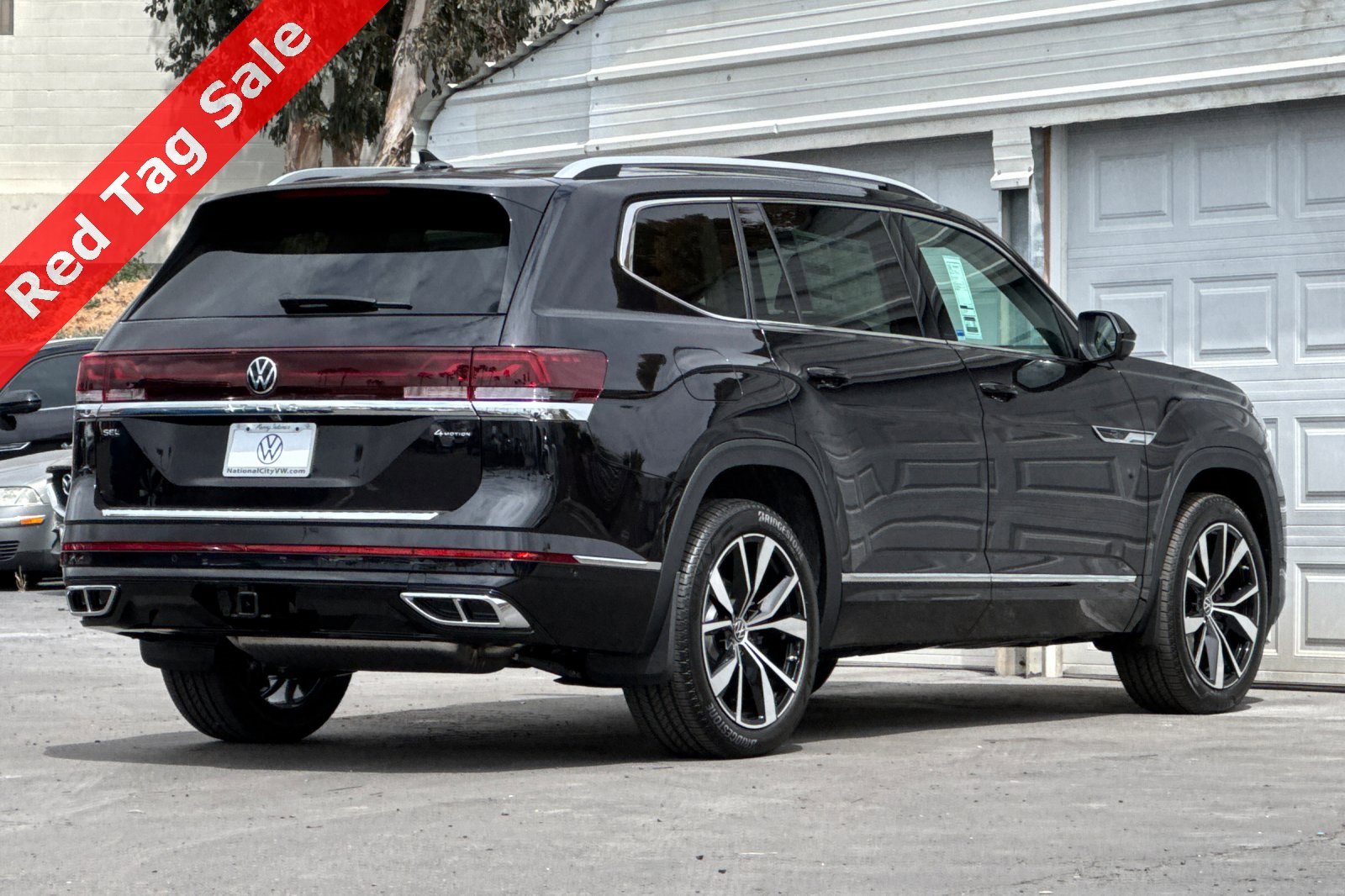 New 2025 Volkswagen Atlas SEL Premium R-Line image 5