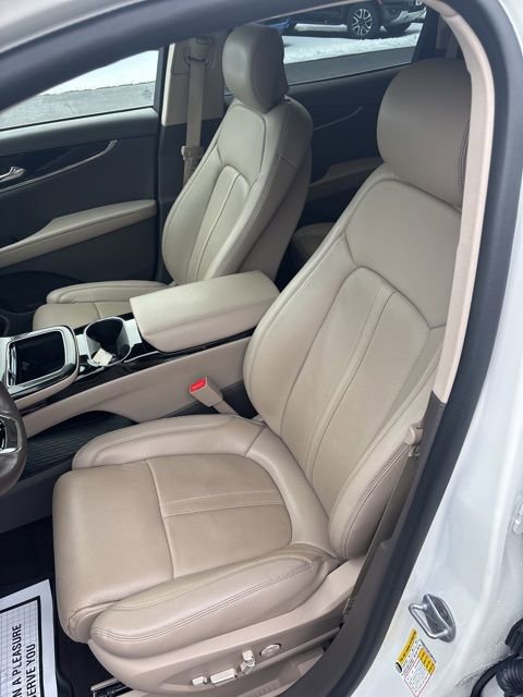 Used 2023 Lincoln Nautilus Reserve w/ Equipment Group 201A image 21