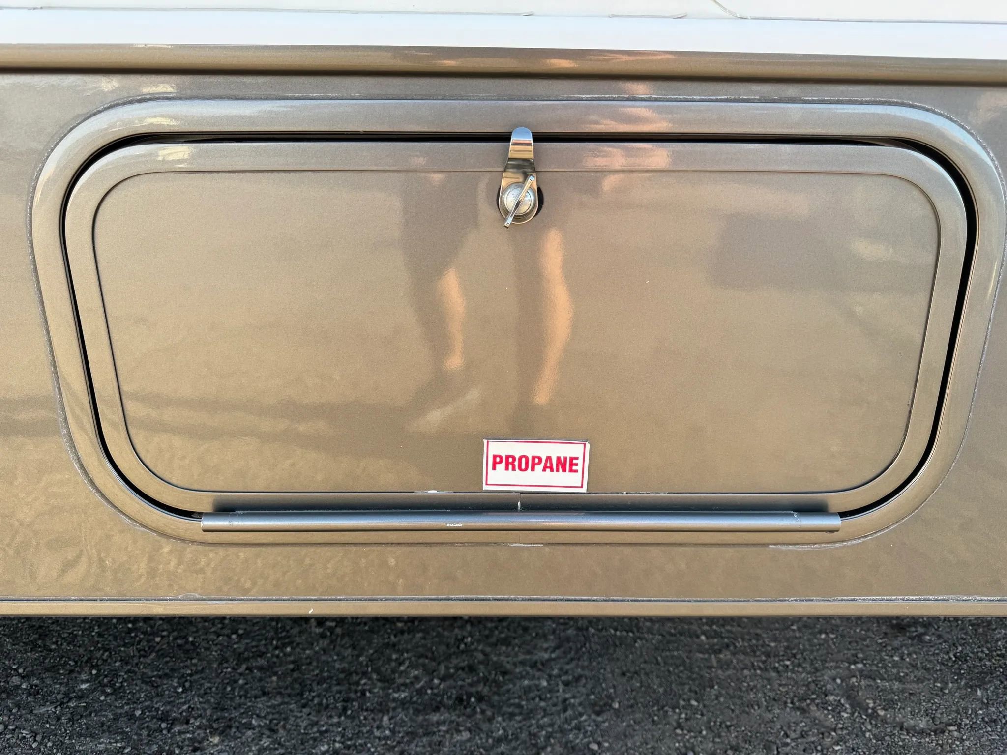 Used 2015 Ford E-450 and Econoline 450 Super Duty w/ Motorhome Prep Package image 13