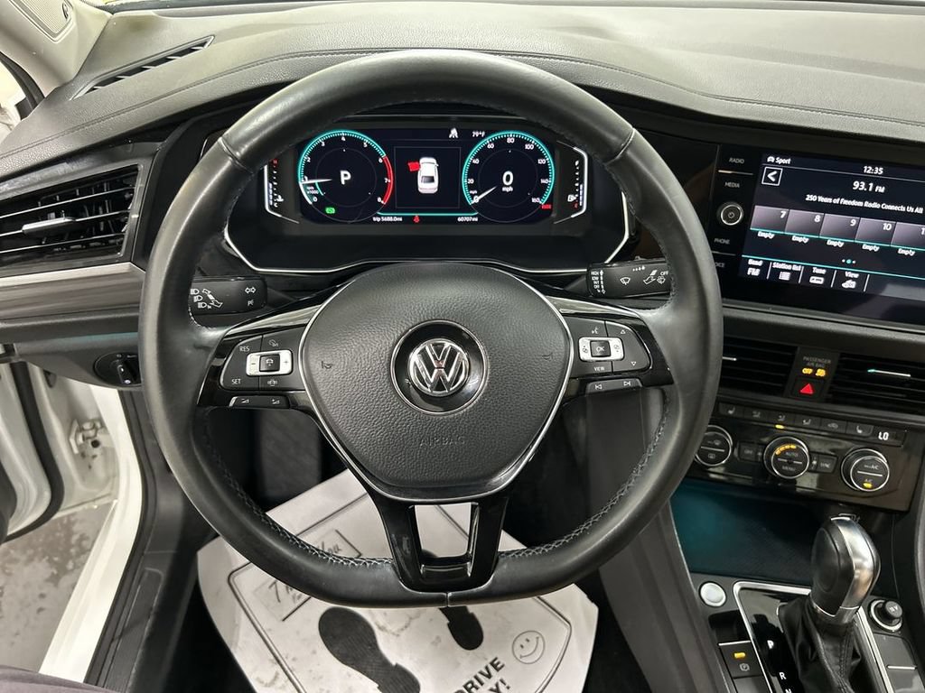 Used 2019 Volkswagen Jetta SEL FWD image 4