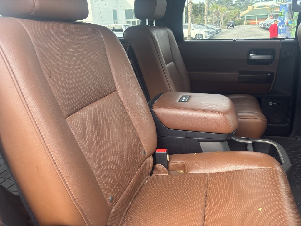 Used 2017 Toyota Sequoia Platinum image 27