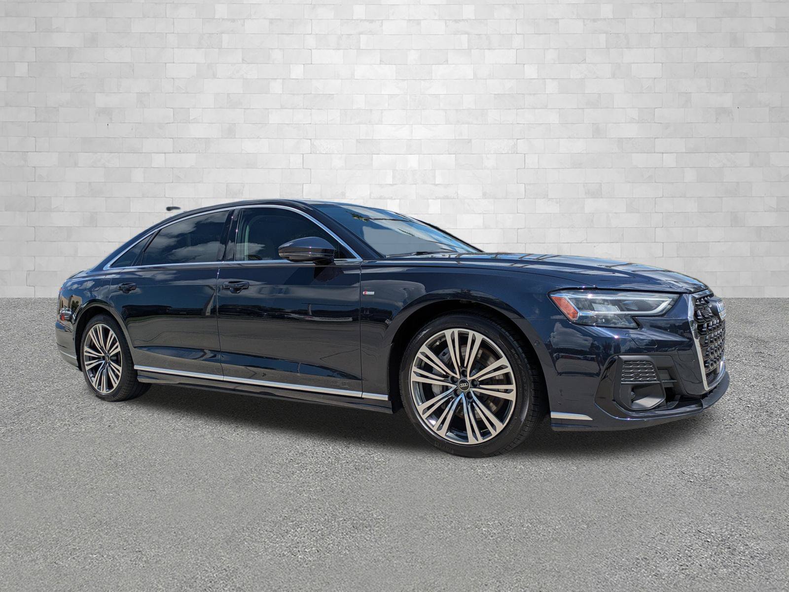 Used 2022 Audi A8 L 3.0T AWD/4WD image 1