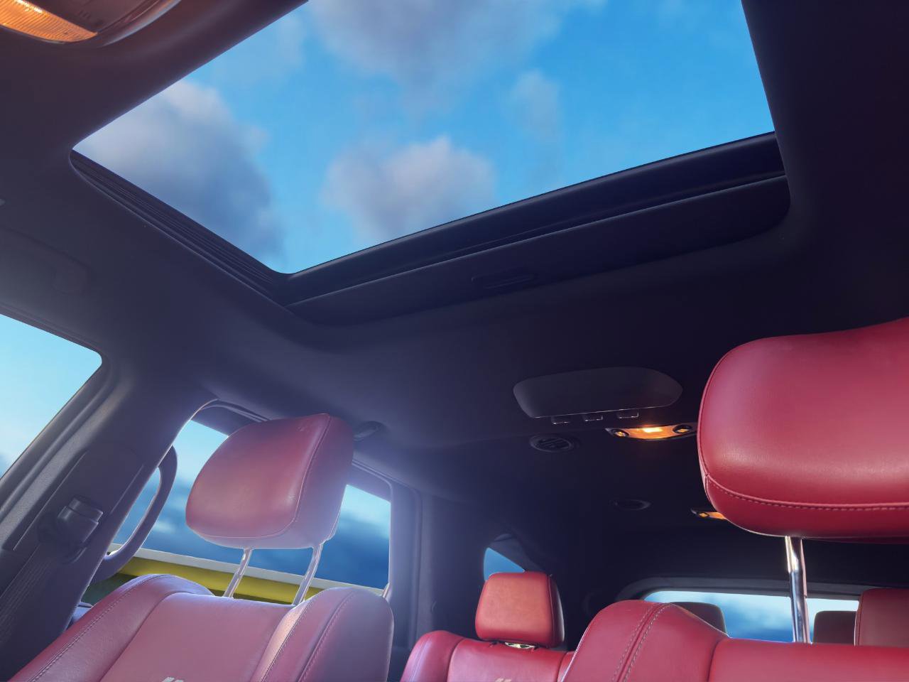 Used 2019 Dodge Durango R/T w/ Technology Group AWD/4WD image 26