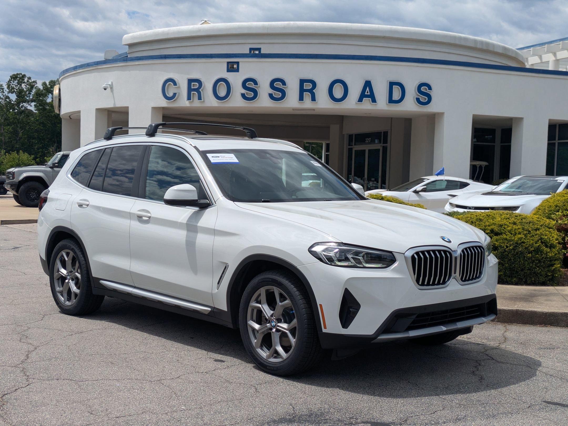 Used 2022 BMW X3 xDrive30i w/ Premium Package 2 AWD/4WD image 1
