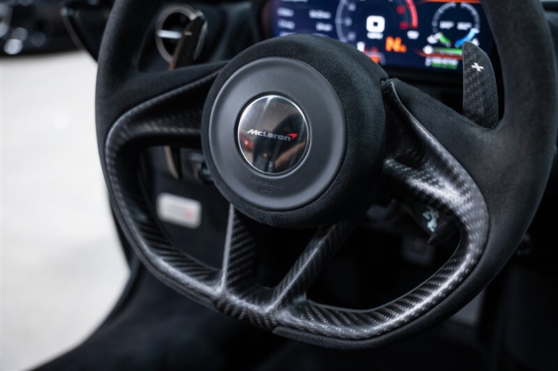 Used 2018 McLaren 720S Performance RWD image 40