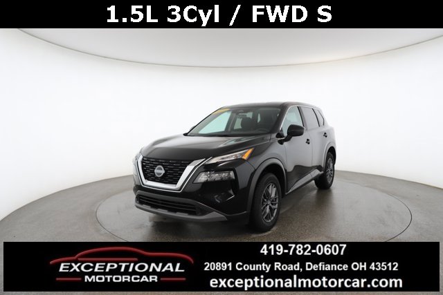 Used 2023 Nissan Rogue S image 1