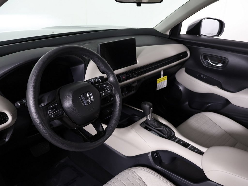 Certified 2026 Honda HR-V LX image 23