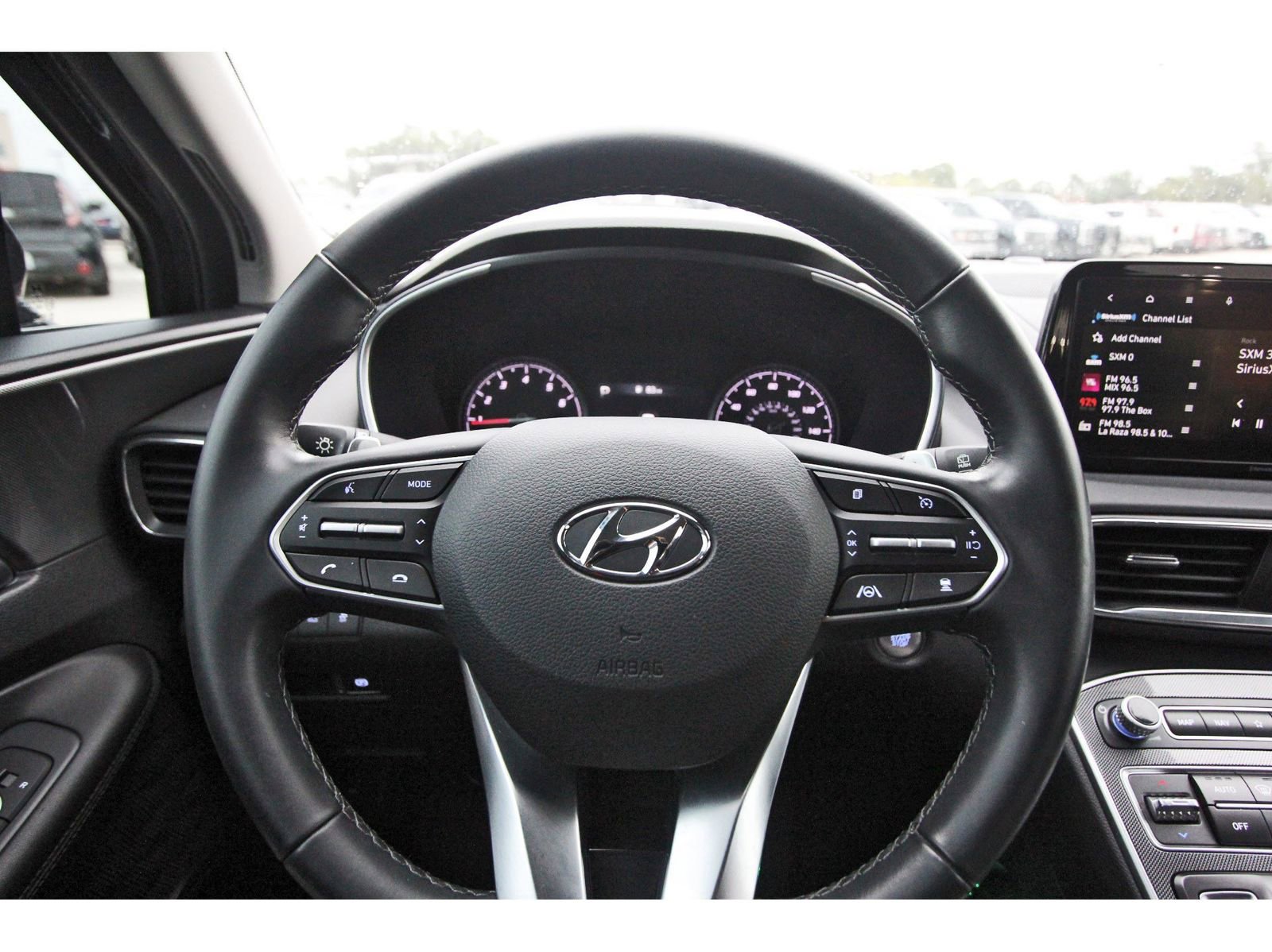 Used 2023 Hyundai Santa Fe SEL image 16
