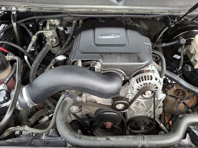 Used 2013 Chevrolet Avalanche LS image 27