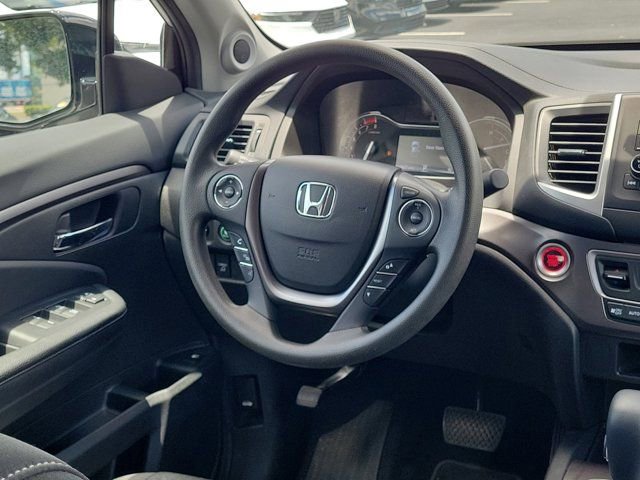 Certified 2019 Honda Ridgeline Sport image 3
