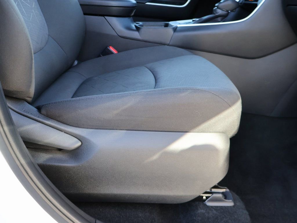 Used 2024 Toyota RAV4 XLE image 10