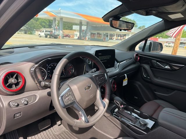 New 2025 Chevrolet Blazer RS w/ Driver Confidence II Package FWD image 9