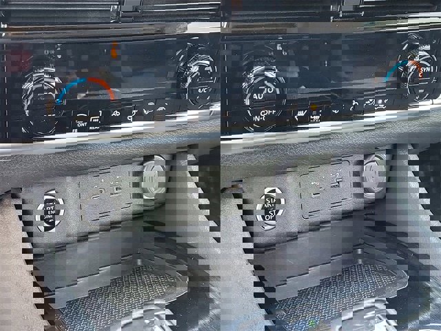 Used 2021 Nissan Rogue SV image 17