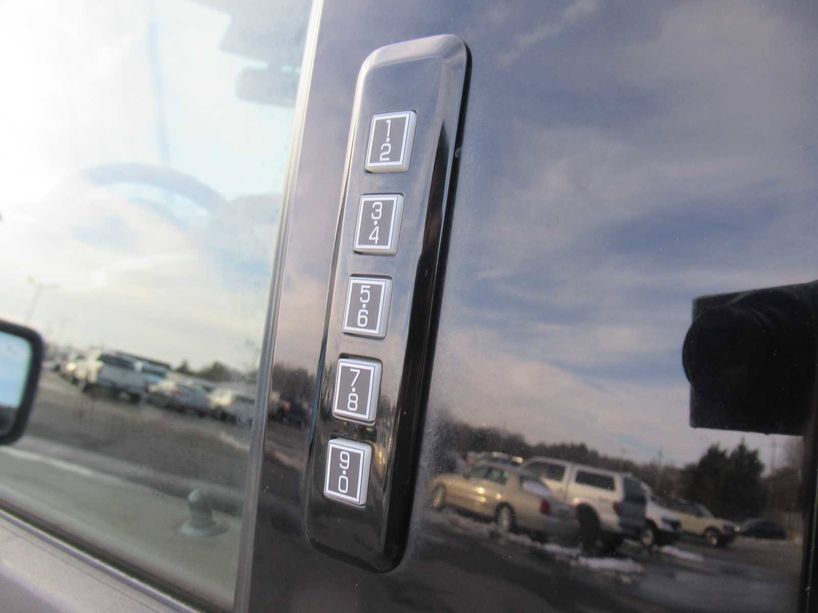 Used 2023 Ford F150 Lariat image 23