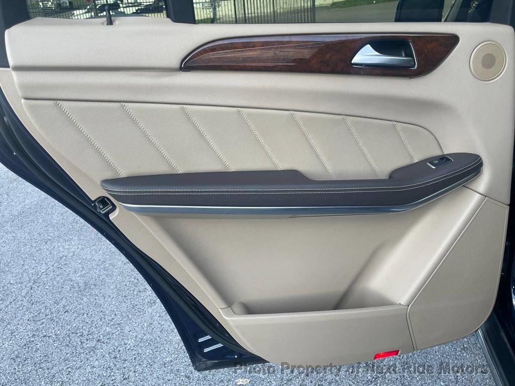 Used 2014 Mercedes-Benz GL 350 BlueTEC 4MATIC image 34