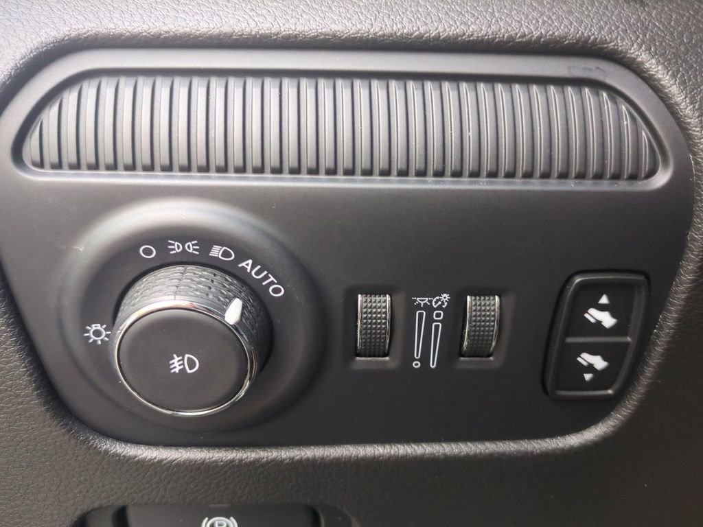 Used 2024 Jeep Wagoneer Series II image 31