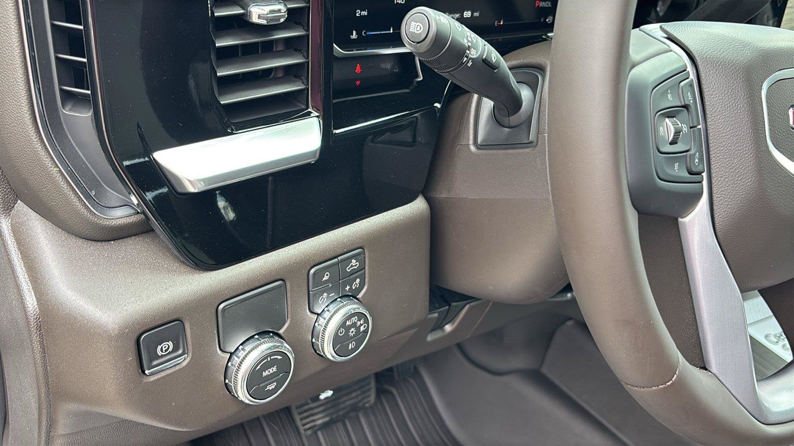 New 2026 GMC Sierra 1500 SLT RWD image 25